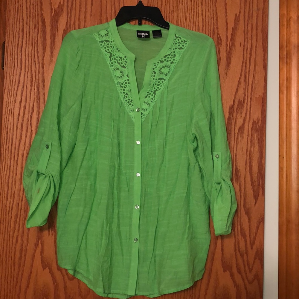 Light green floral detail button up shirt